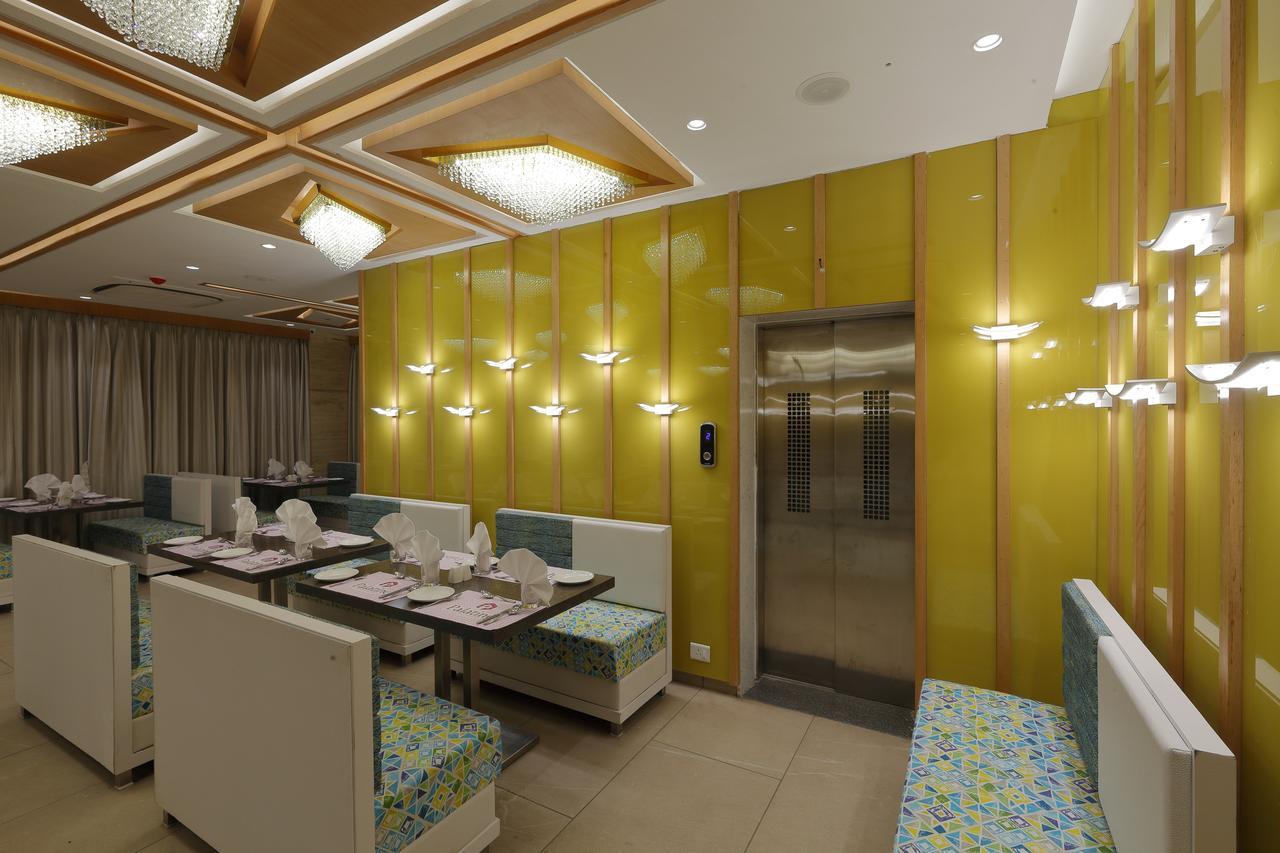 Pragati The Grand 3* Ahmedabad