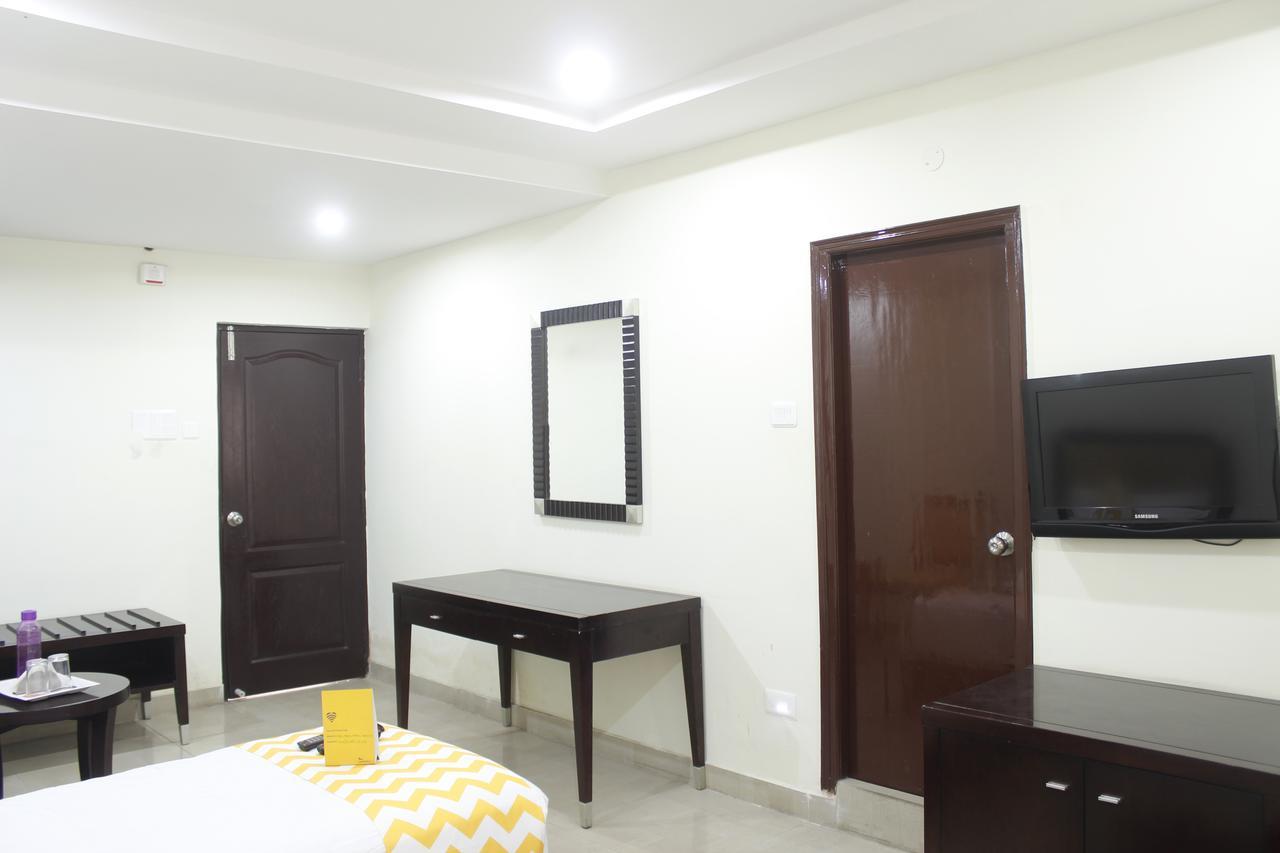 Hotel Fabhotel Rock Regency Ahmedabad