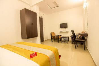 Hotel Oyo Ashram Road Ii 3*