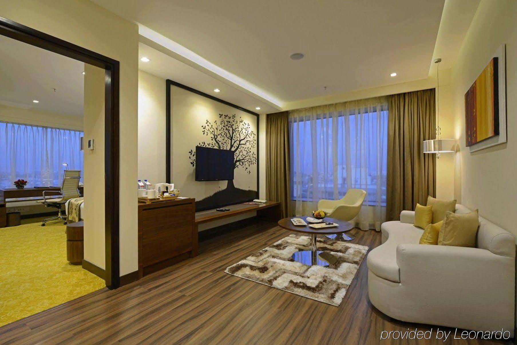 Eastin 5* Ahmedabad