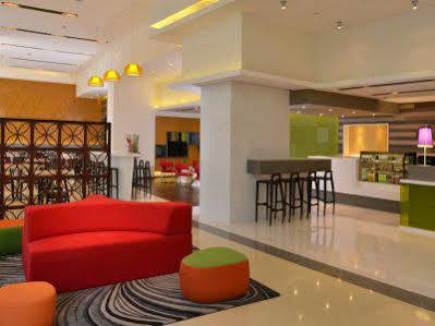 Holiday Express Ashram Road 3*