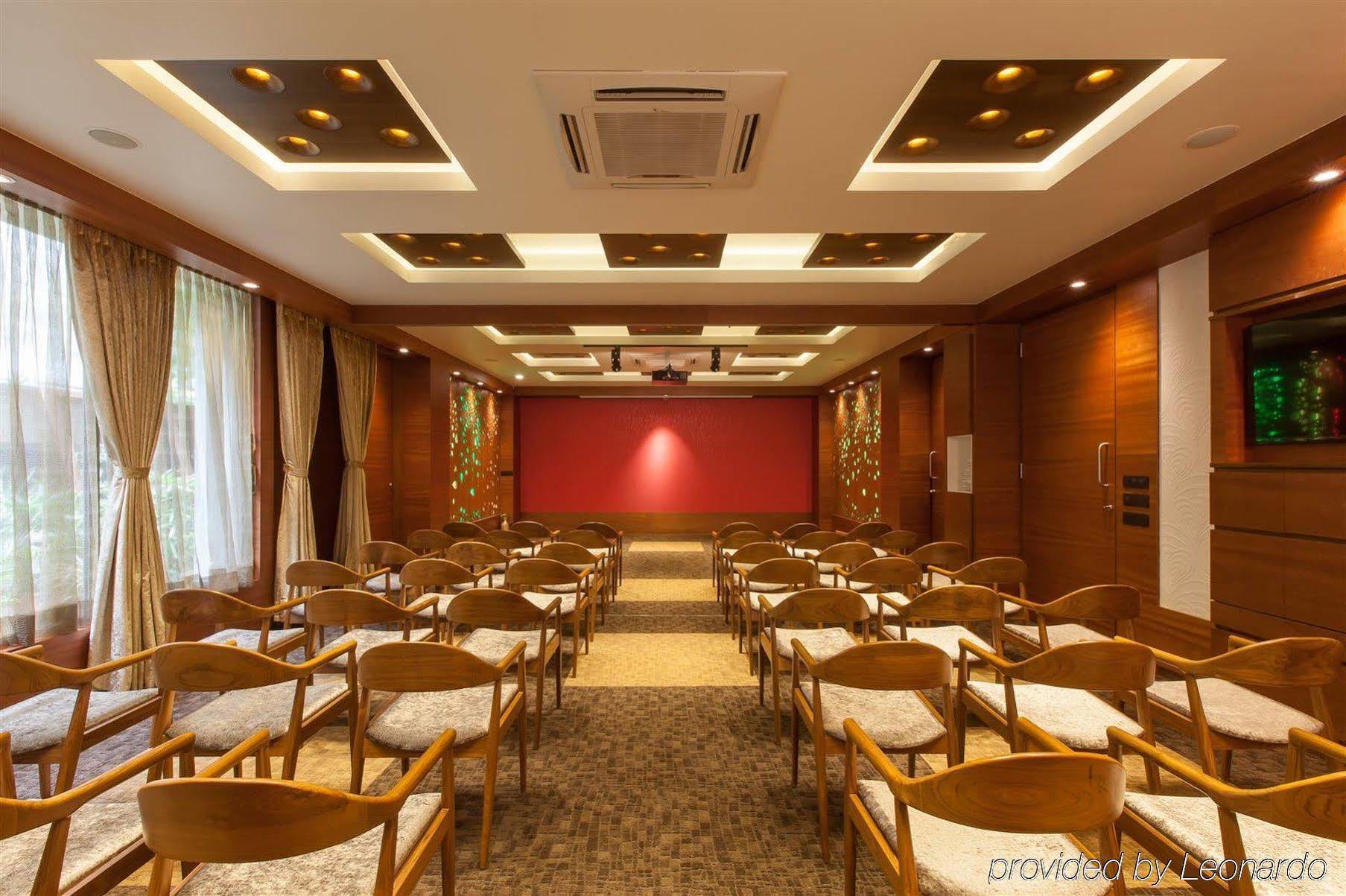 Hotel Cosmopolitan Ahmedabad
