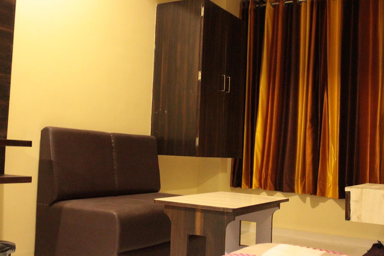 Apollo Bed & Breakfast Ahmedabad