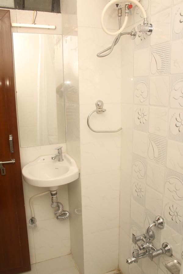 Supreme Hotel 2*