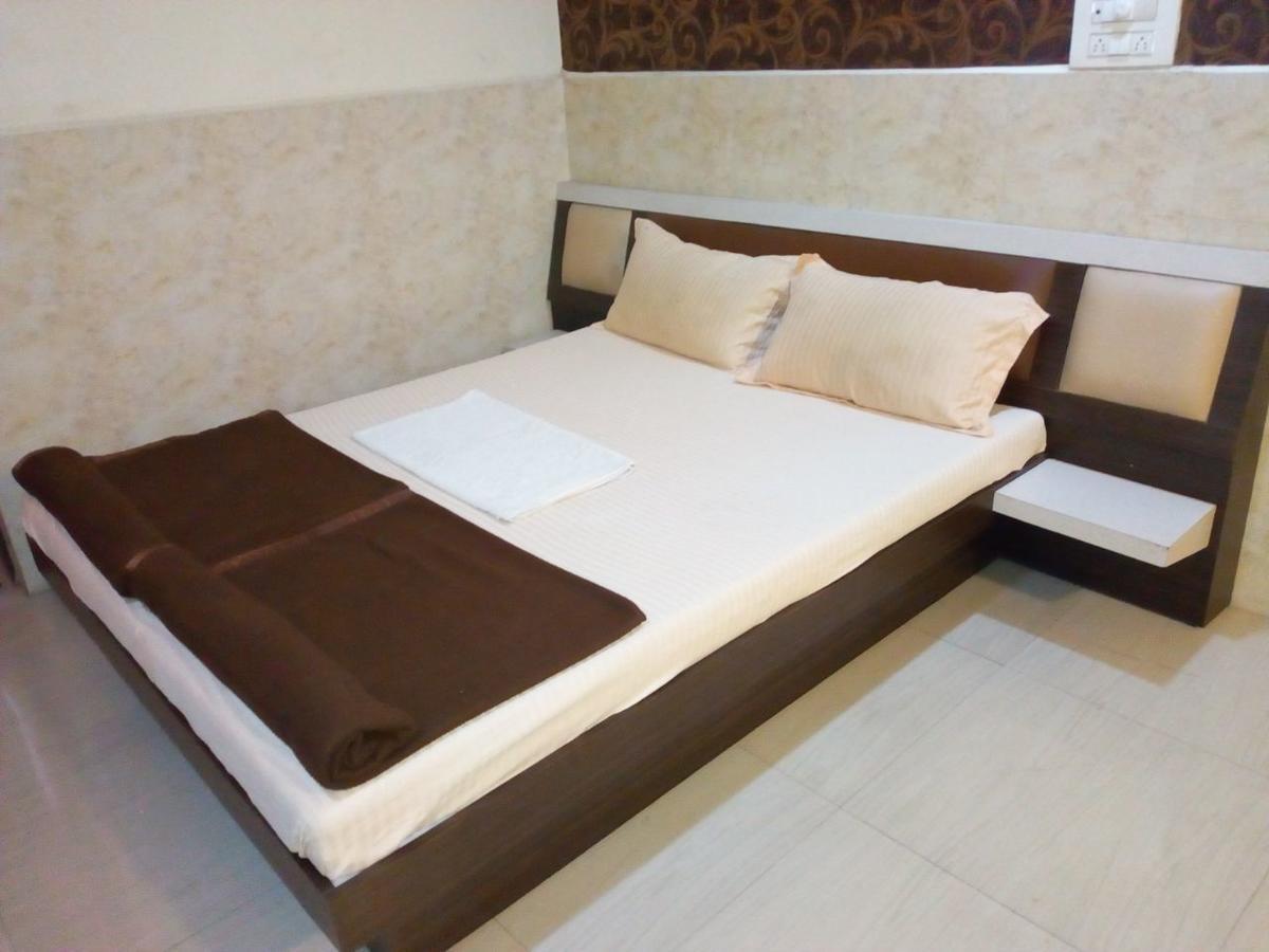 Hotel Gokul