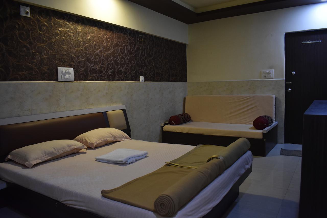 Hotel Gokul
