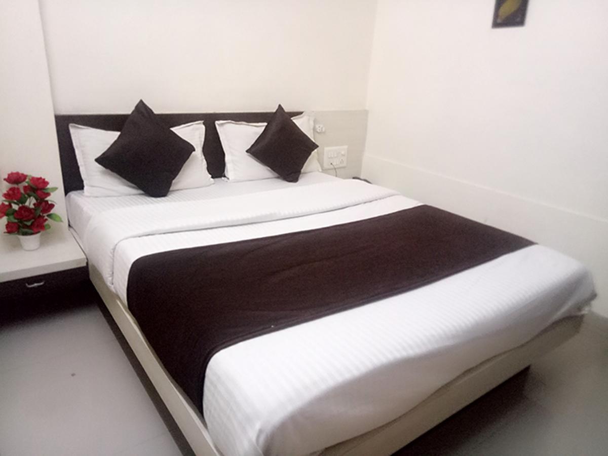 Hotel Gopi Palace Ahmedabad