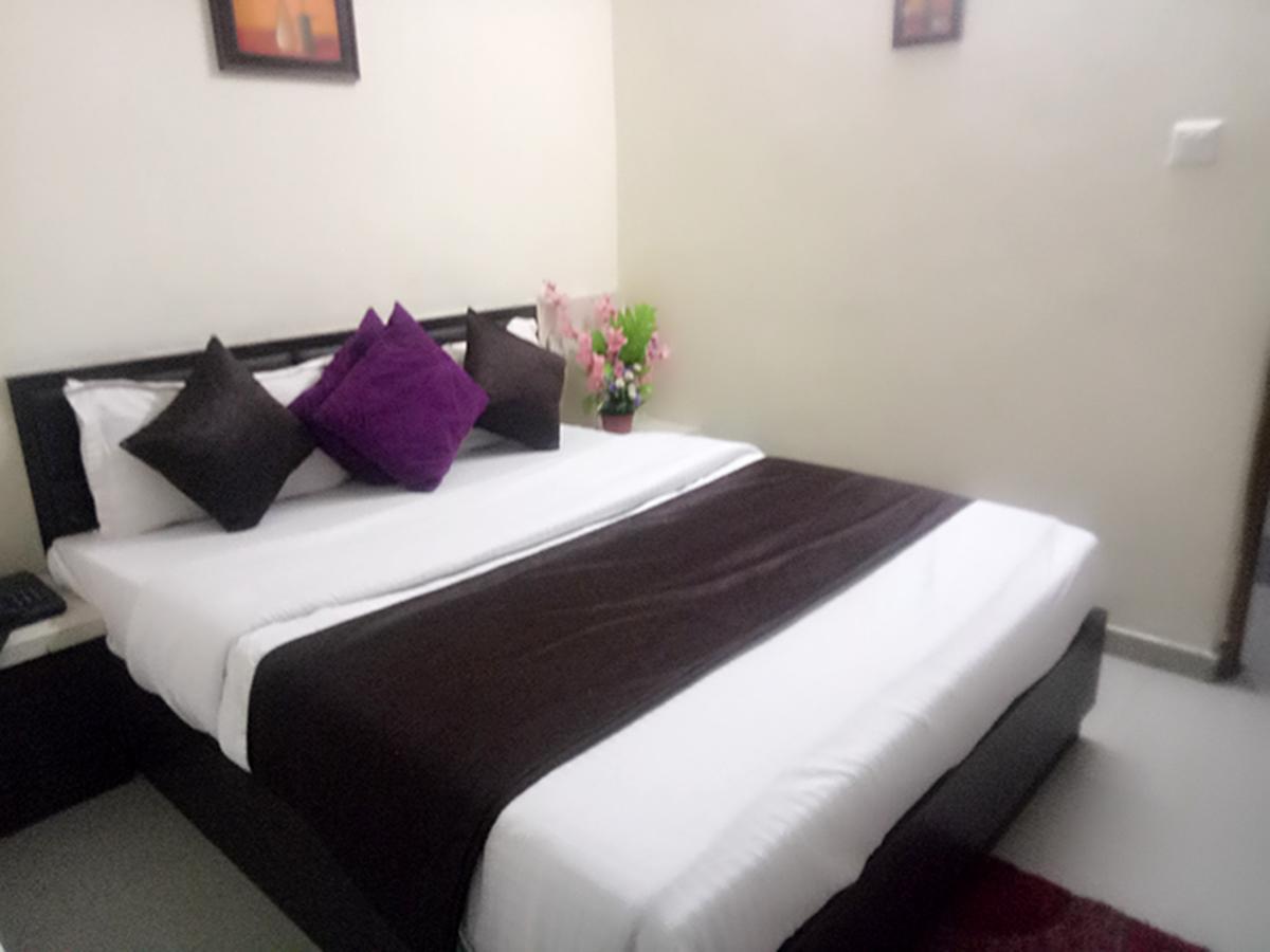 Gopi Palace Hotel