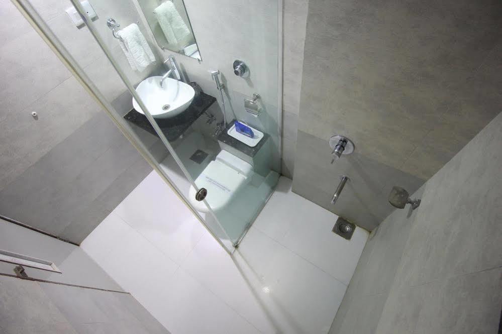Hotel Oyo Premium Law Garden C G Road Ahmedabad