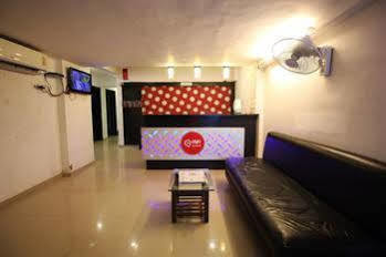 Oyo Swastik Char Rasta Cg Road Hotel