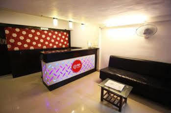 Oyo Swastik Char Rasta Cg Road Hotel 3*
