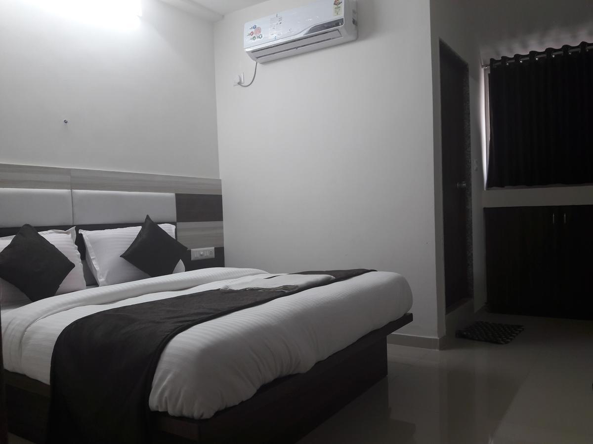 Hotel Sunstay 3*