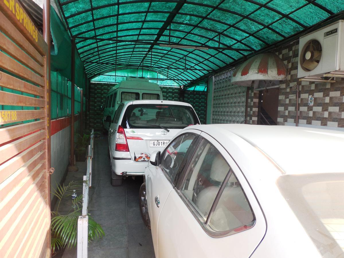 Silver Springs * Ahmedabad