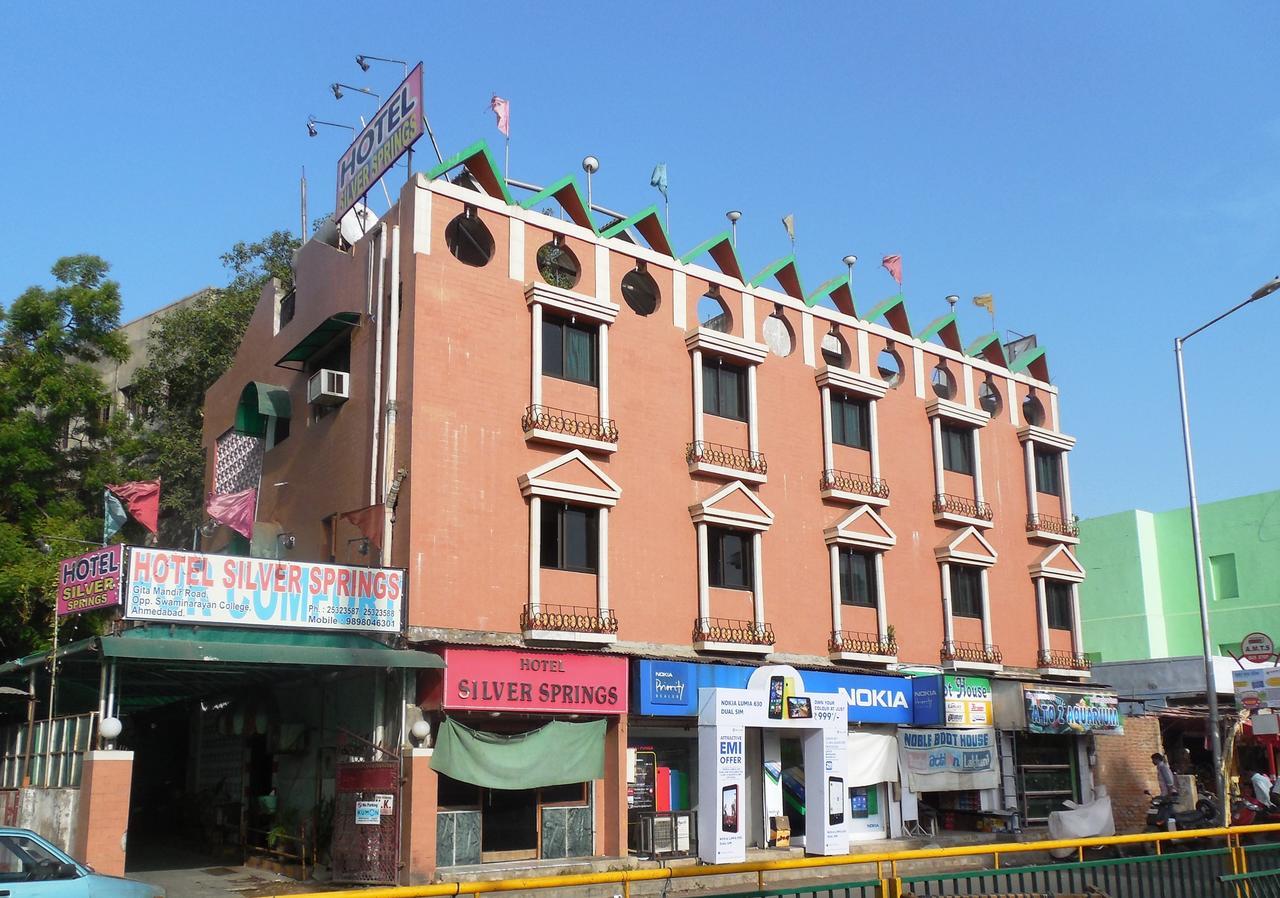 Hotel Silver Springs *