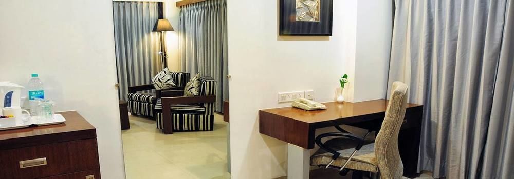 Hotel Sg Road 3*