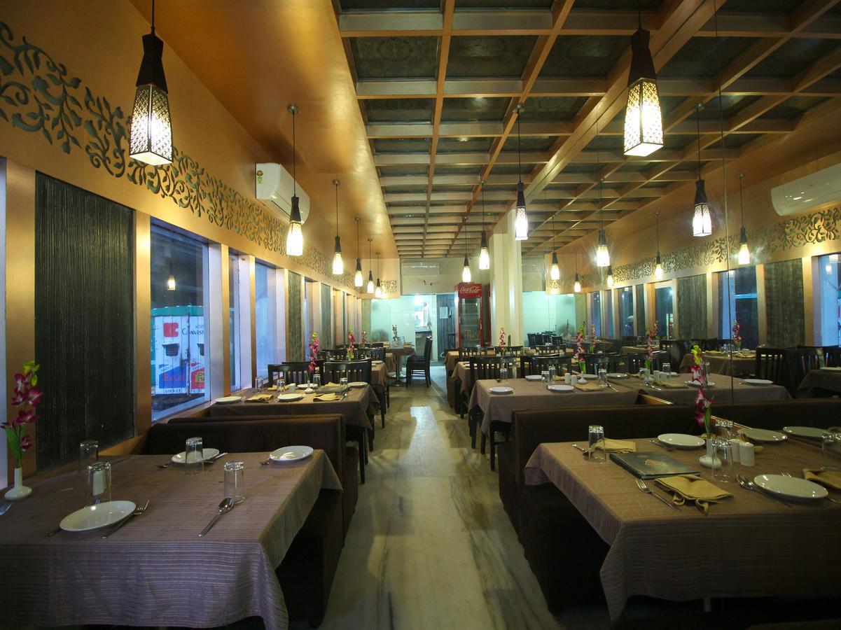 Oyo Flagship 312 Near Ashram Road 3* Ahmedabad