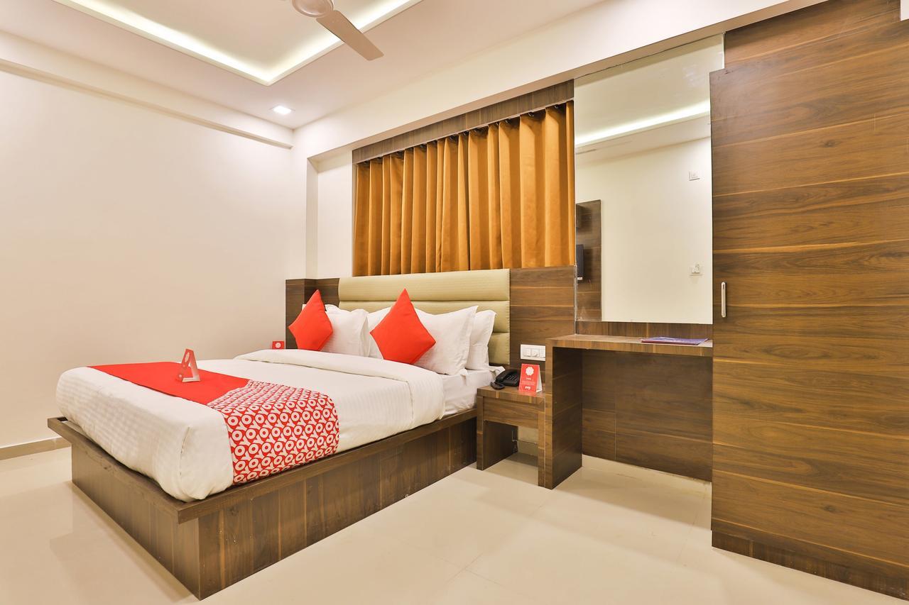 Oyo 11922 Sunstar 3* Ahmedabad