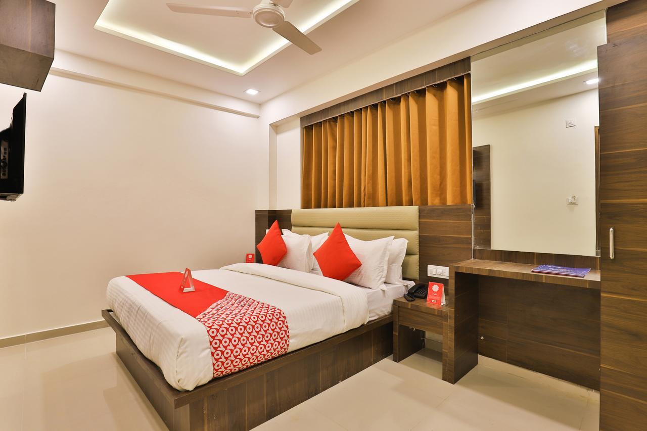Oyo 11922 Sunstar 3* Ahmedabad