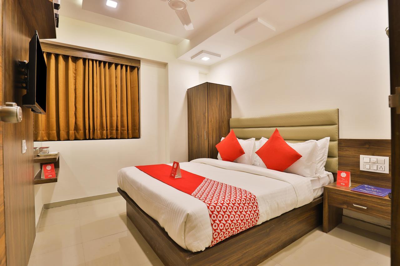 Oyo 11922 Sunstar 3* Ahmedabad