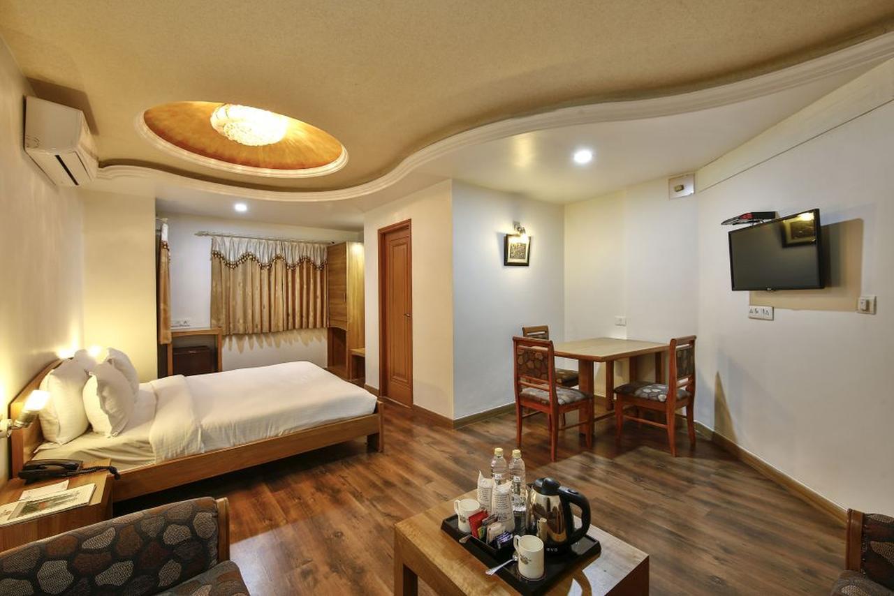 Epsilon Hotel 3*
