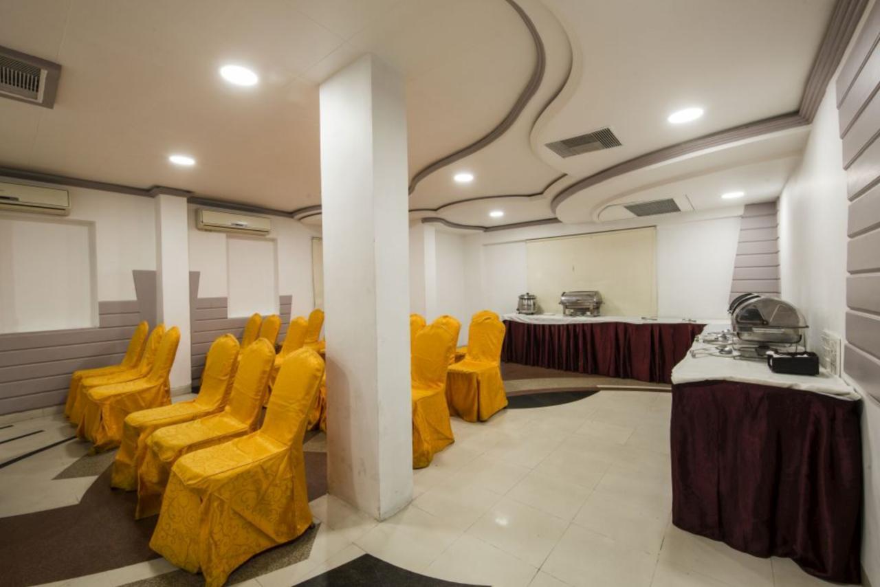 Hotel Epsilon