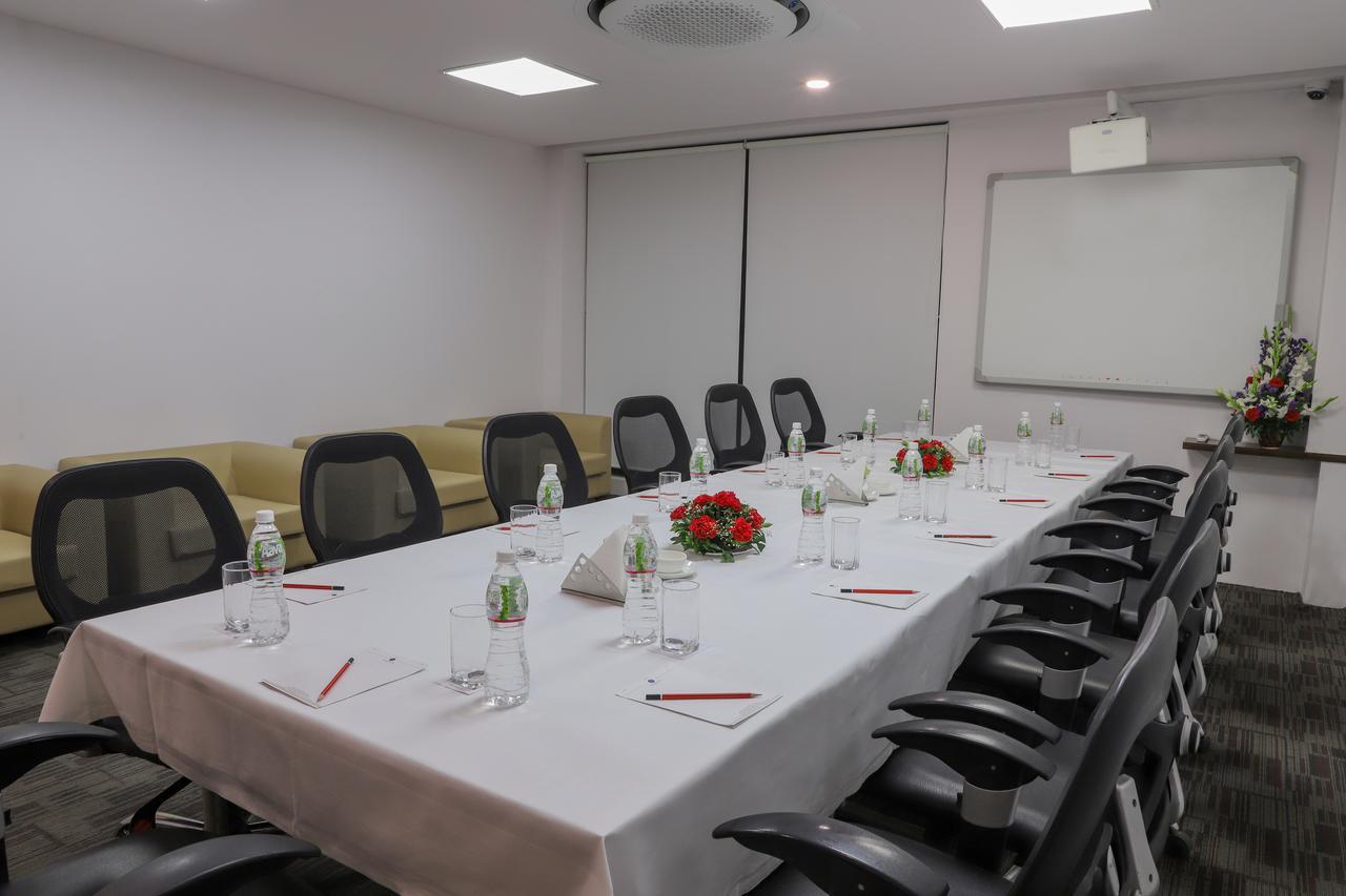 Hotel Ebony Residency Ahmedabad