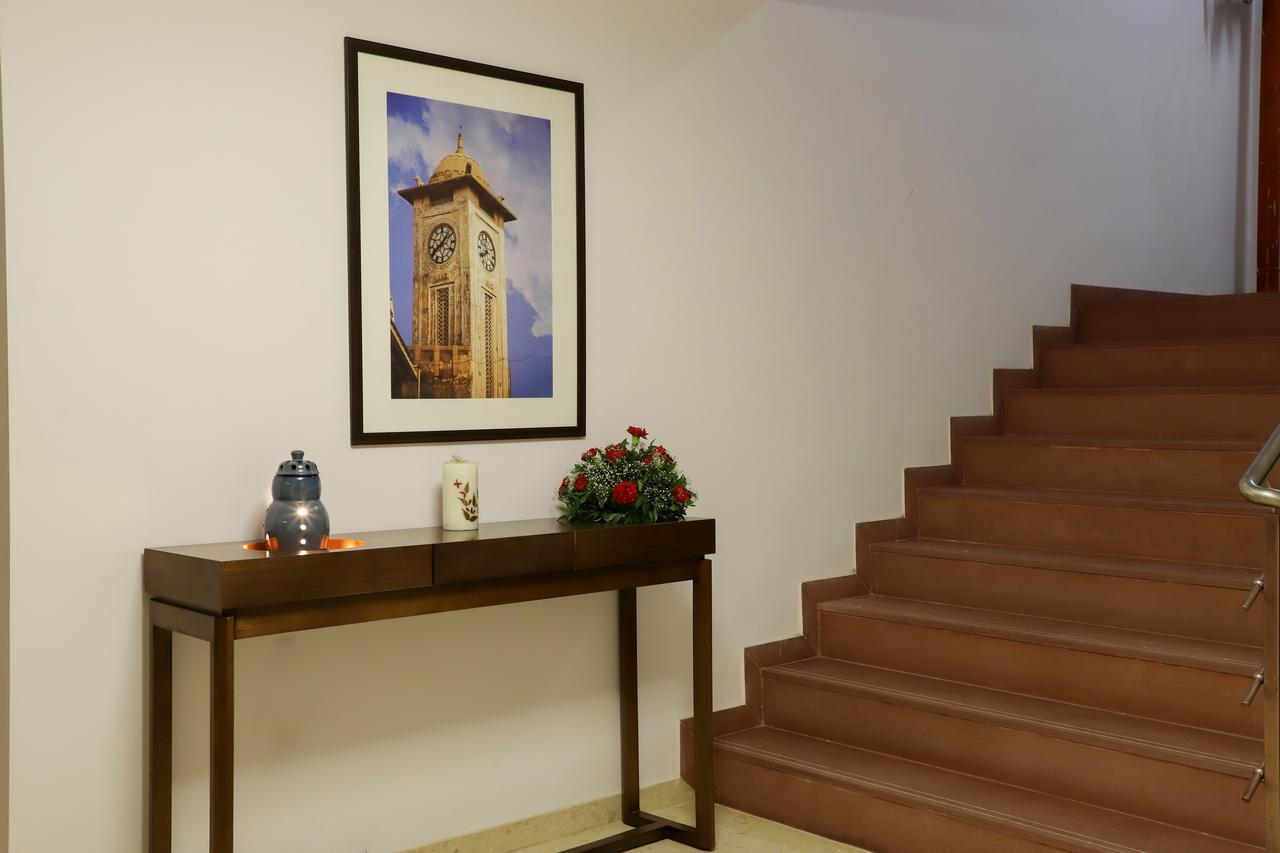 Hotel Ebony Residency 4*