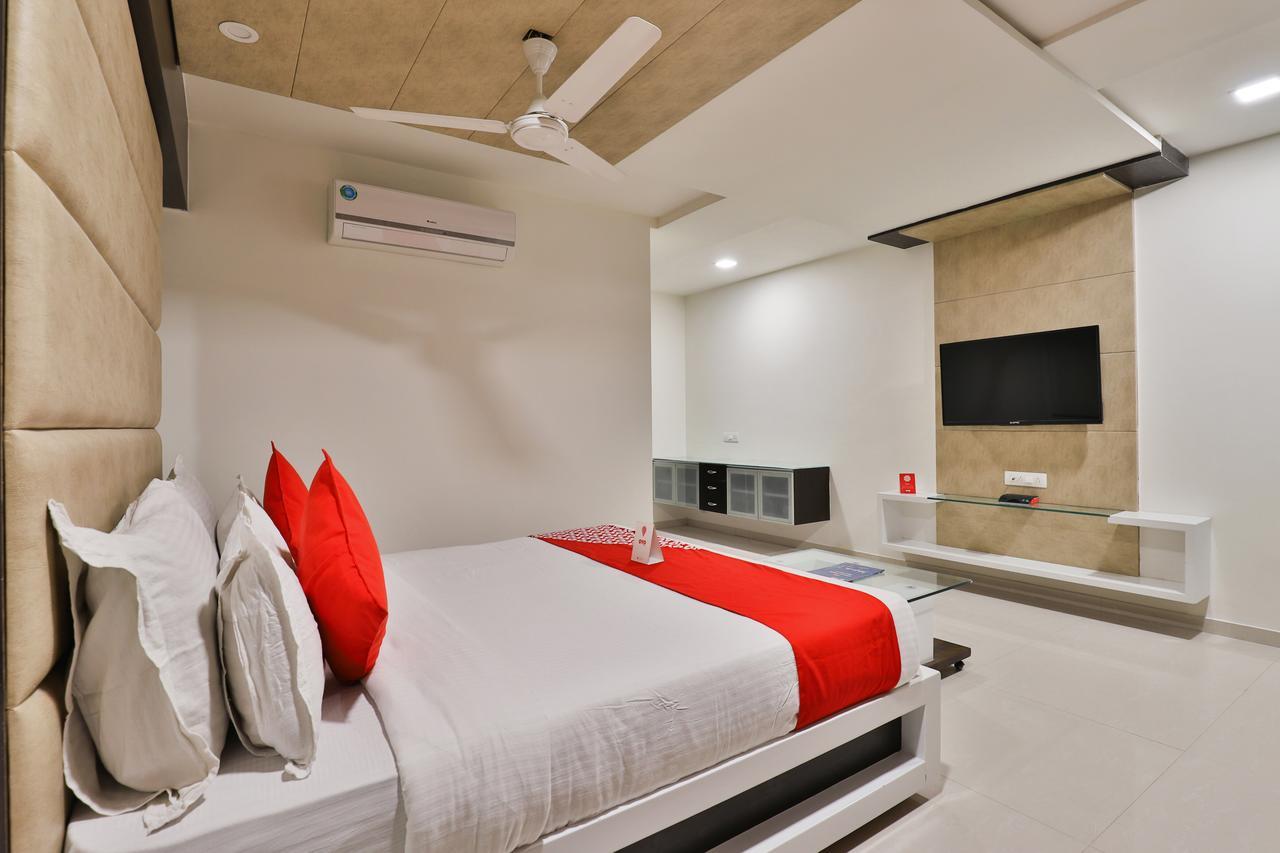 Shree Gopal Residency Hotel