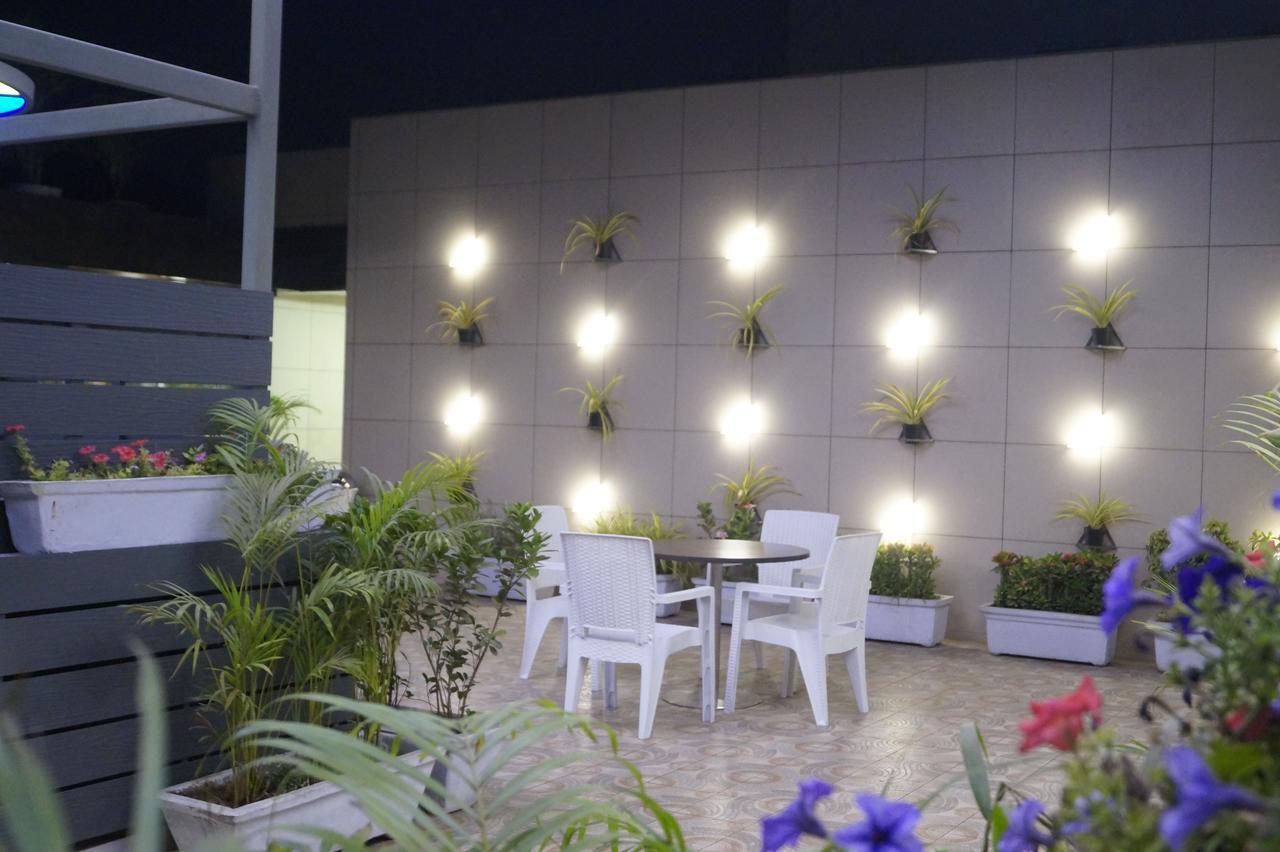 Hotel O Ellis Ahmedabad