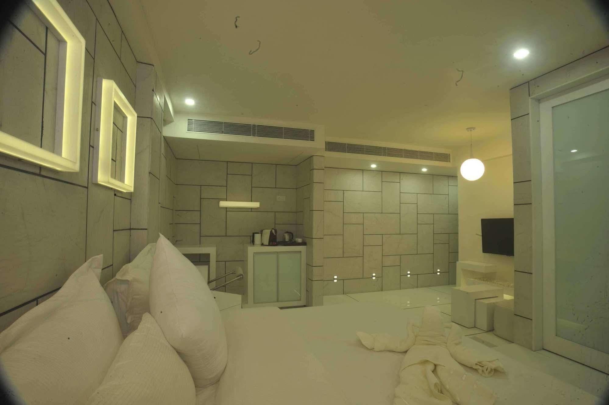 El Dorado Hotel Ahmedabad
