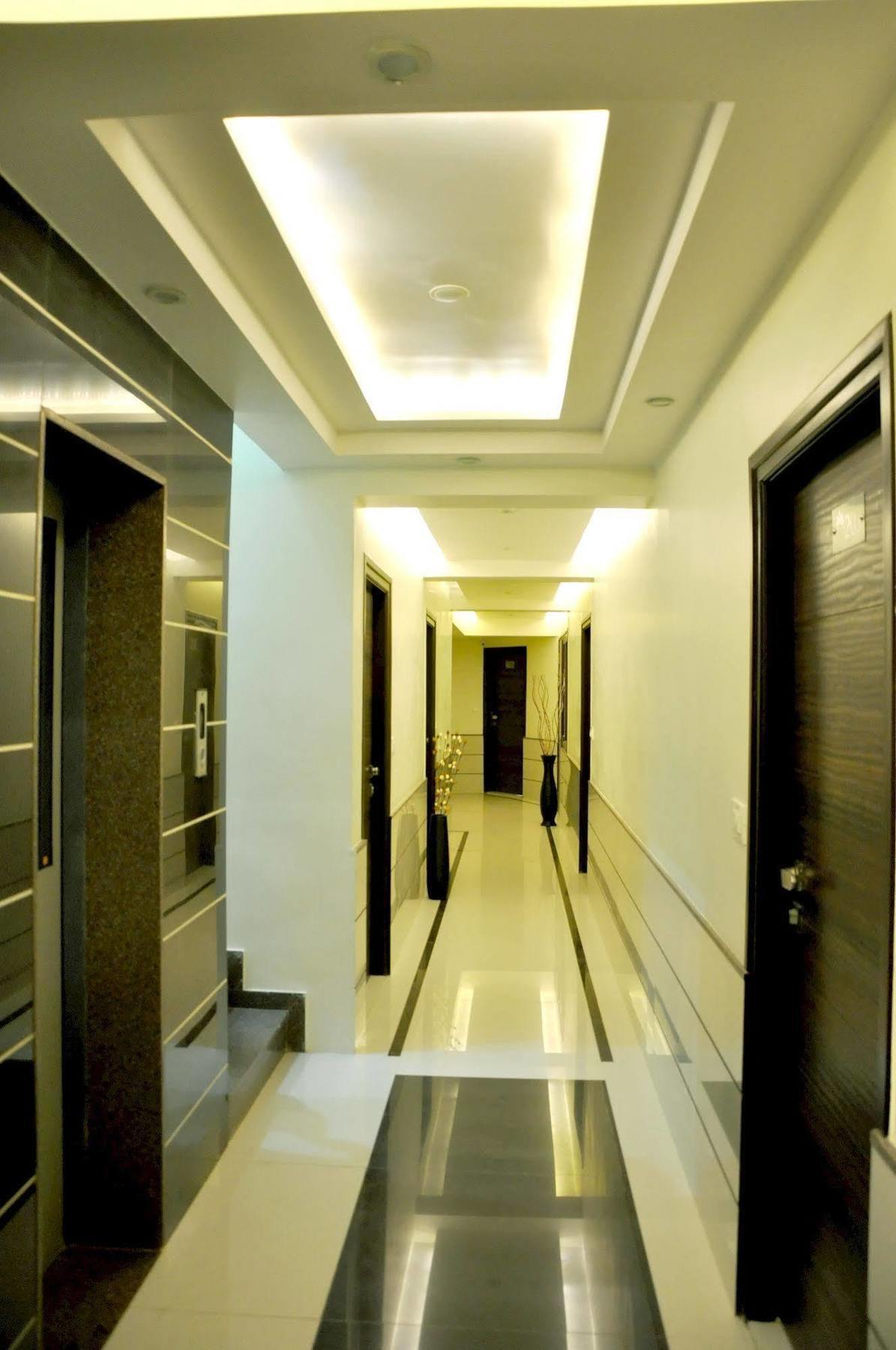 Hotel Ashish 3*