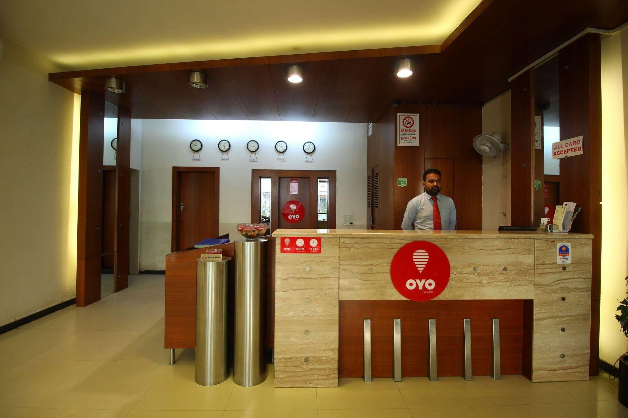 Hotel Marshall The Grand Ahmedabad