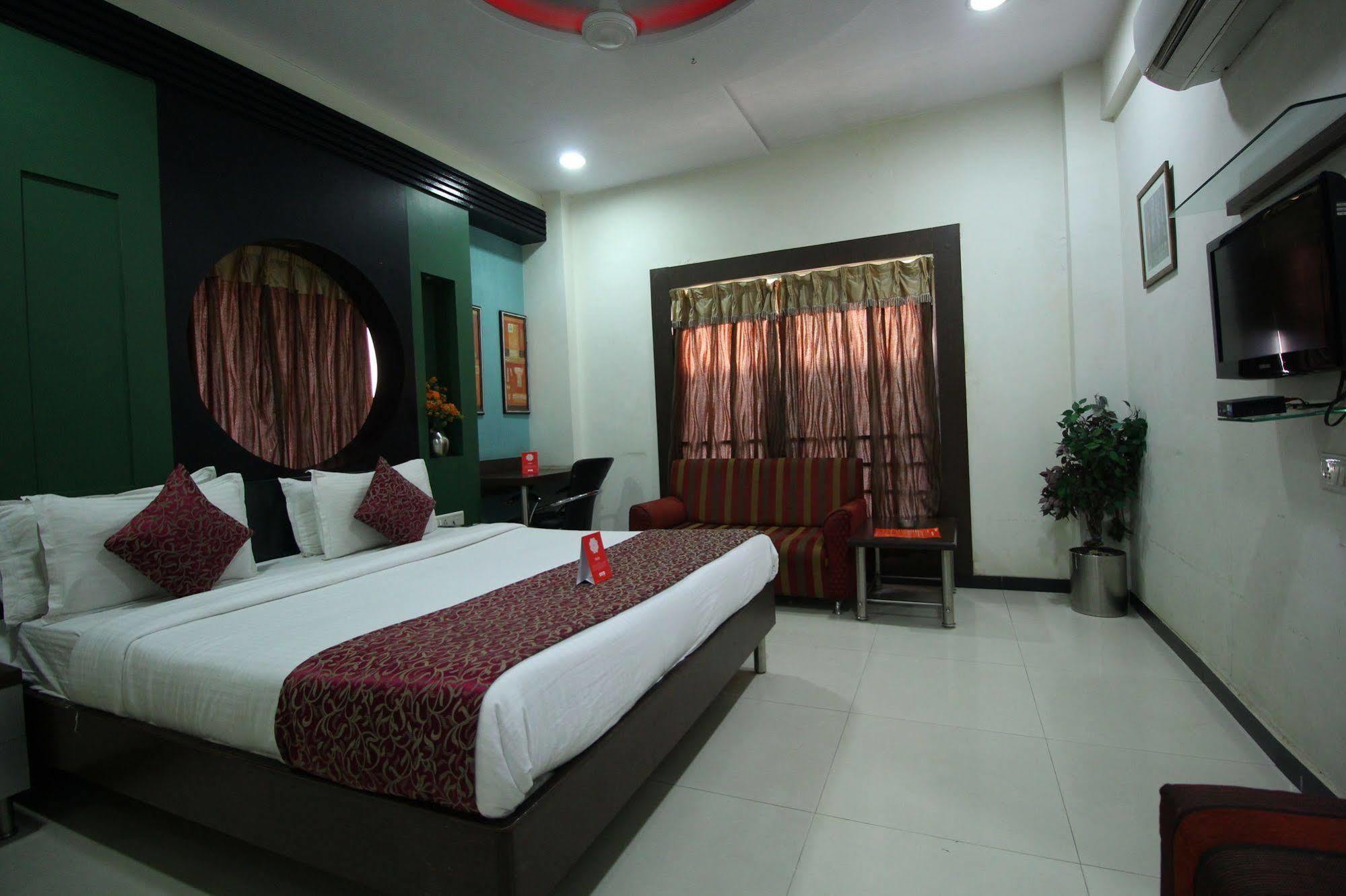 Marshall The Grand Hotel
