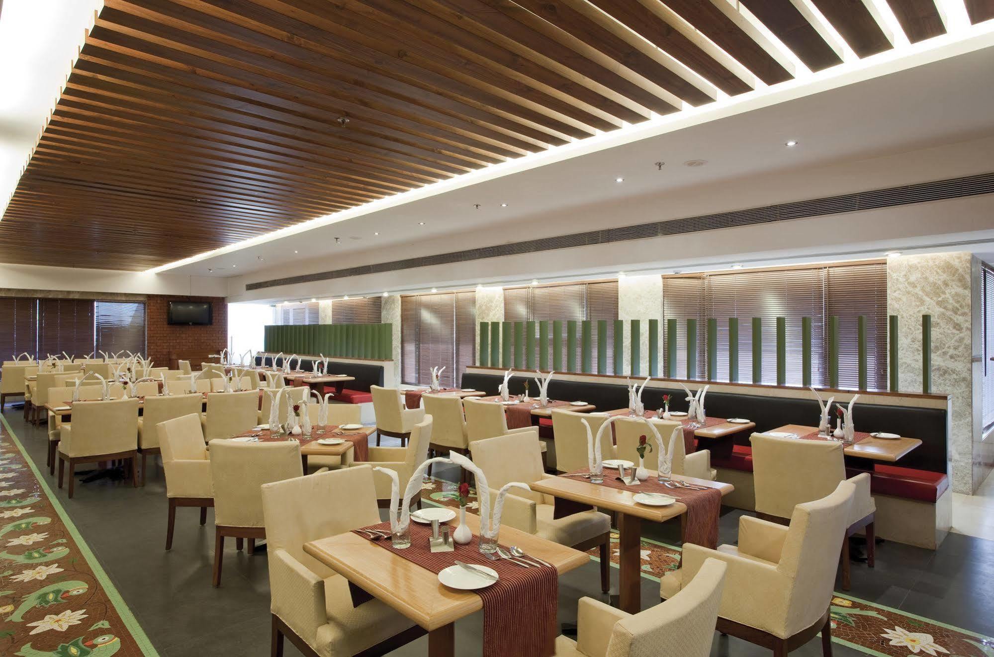 Bloomsuites L Hotel