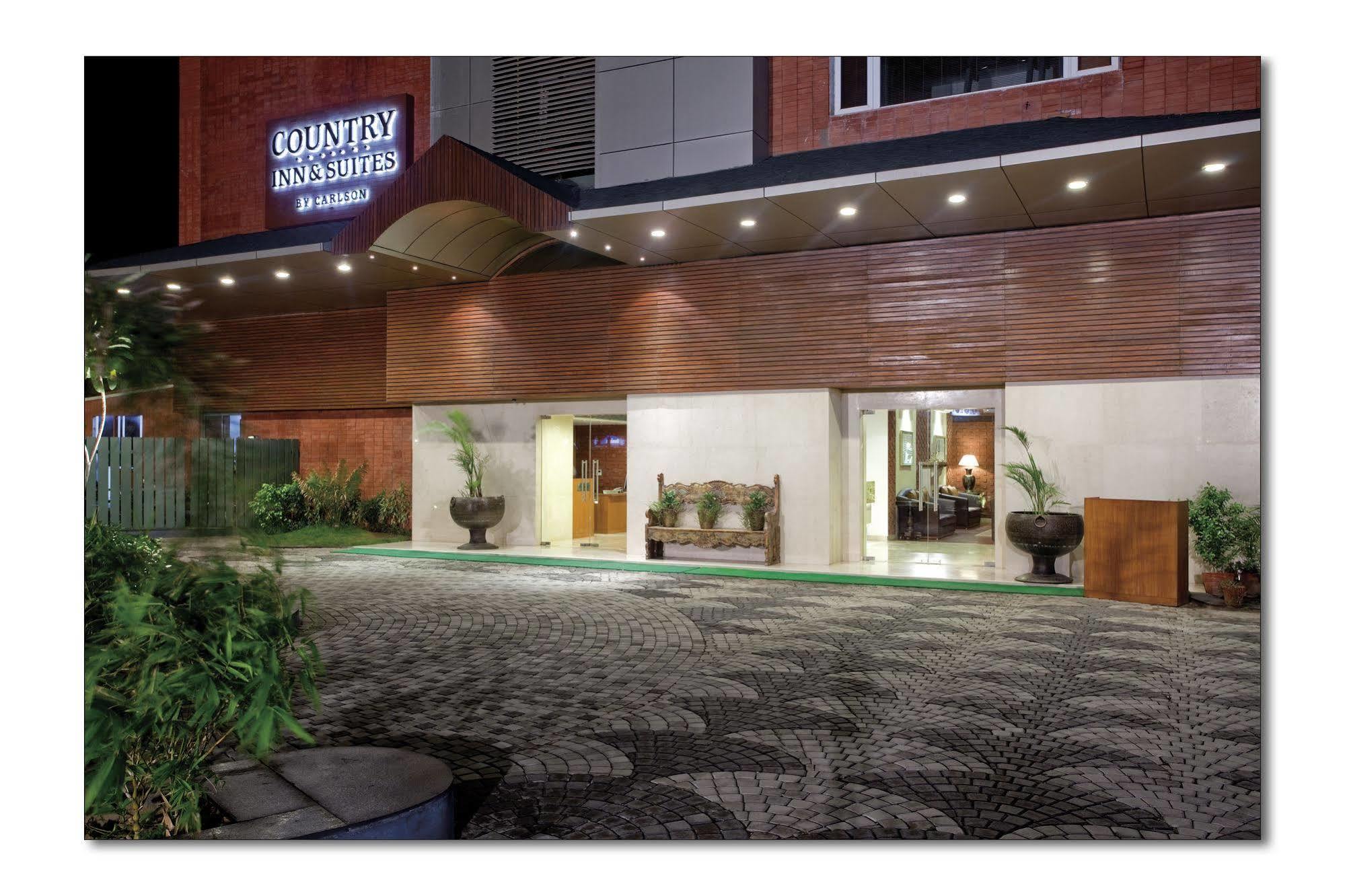 Bloomsuites L Hotel