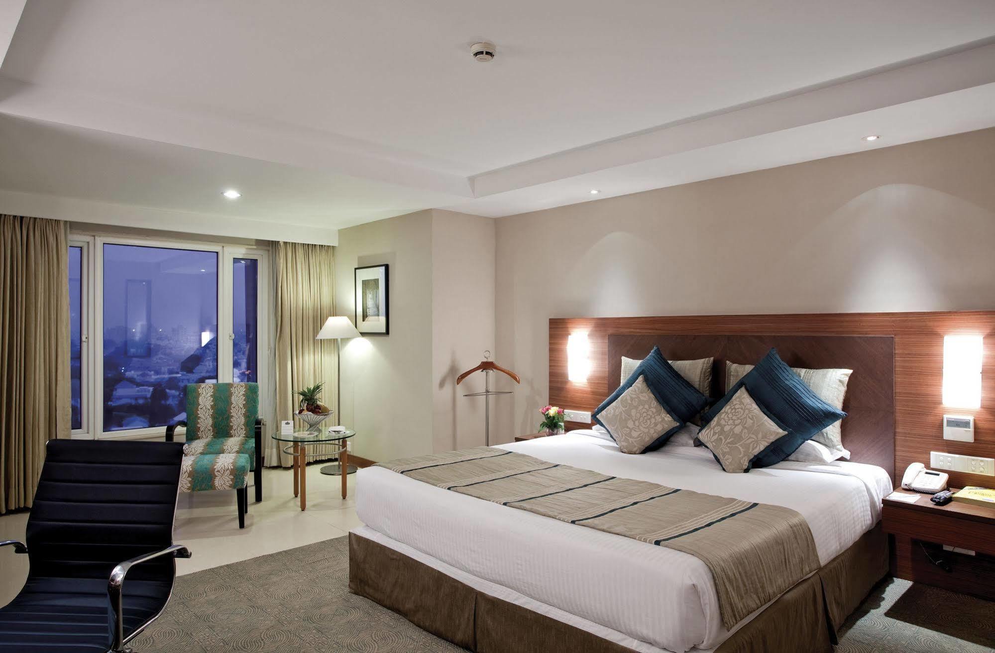 Bloomsuites L Hotel Ahmedabad
