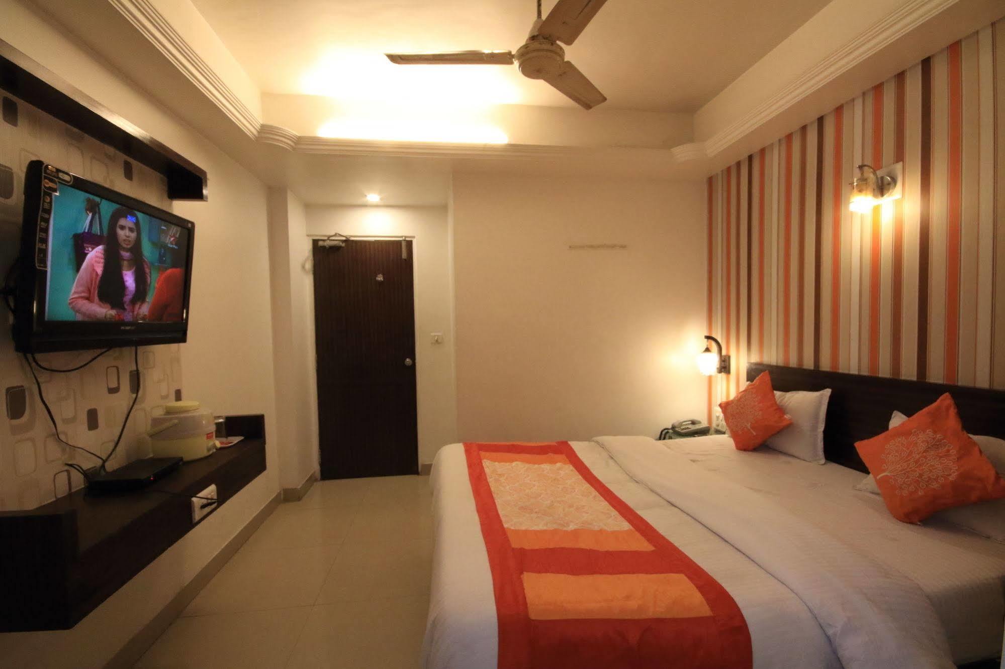 Hotel Kanchan Palace Ahmedabad