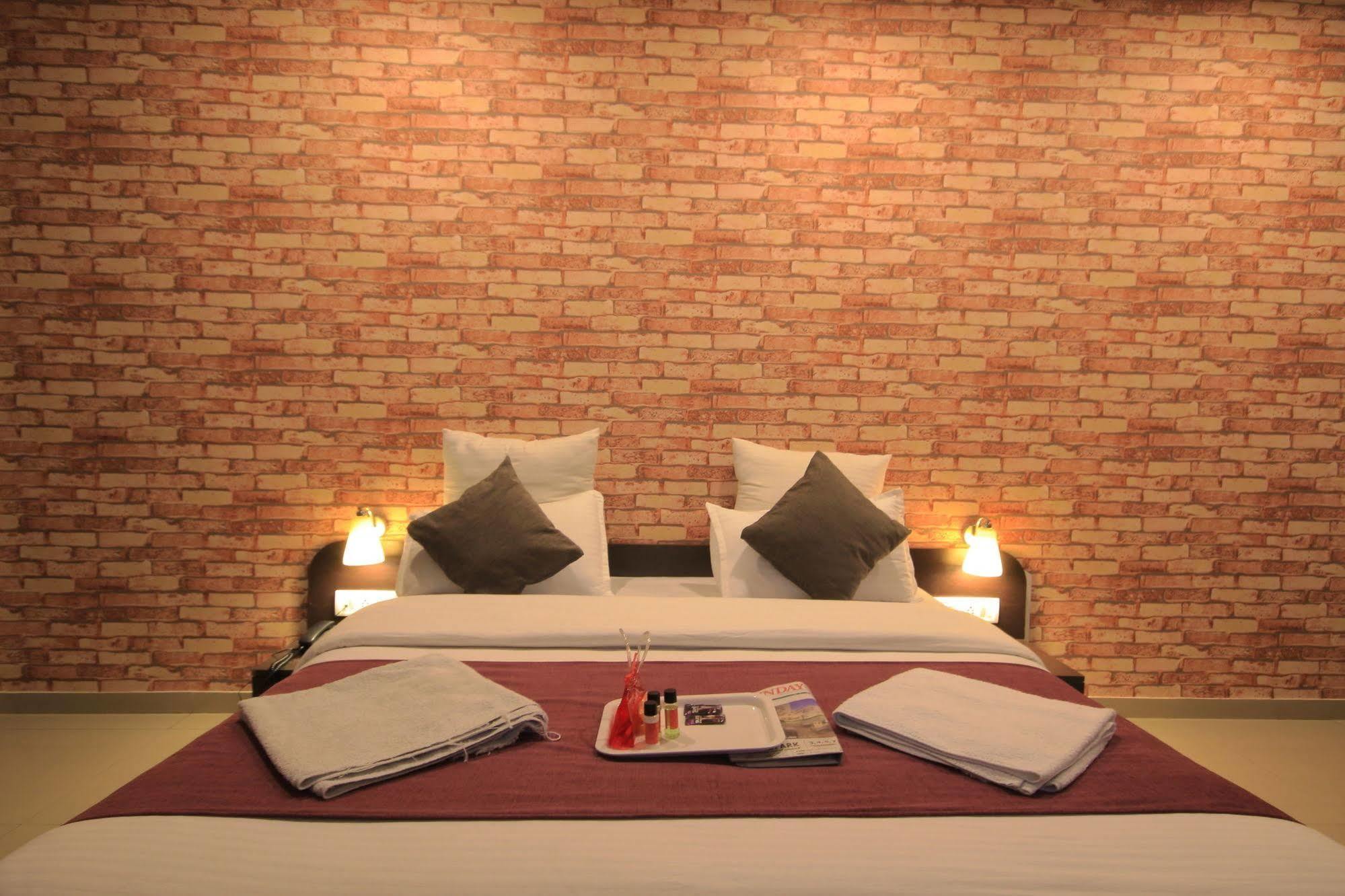 O Crystal Hotel 4*