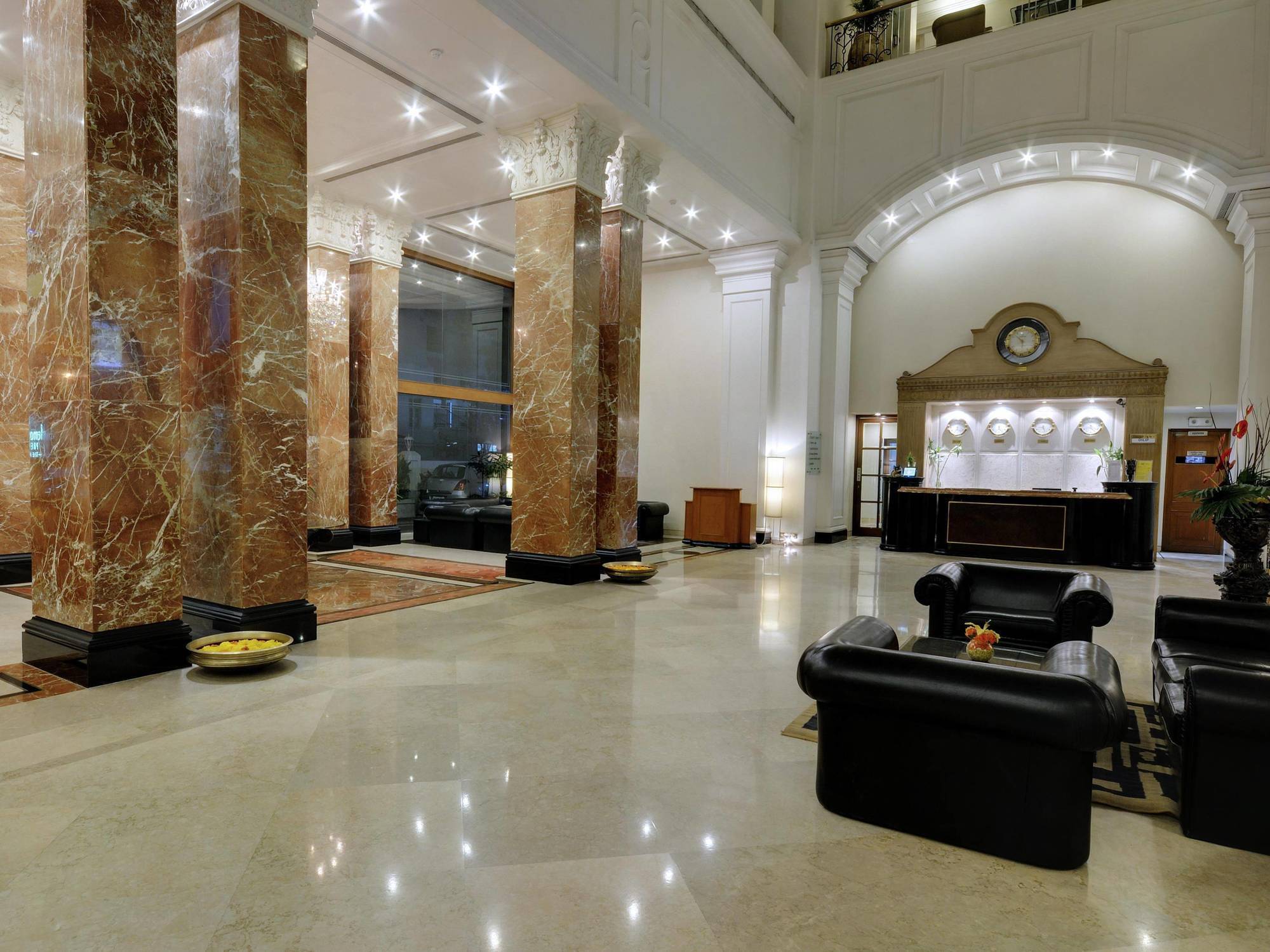 Lemon Tree Premier “the Atrium” 4*
