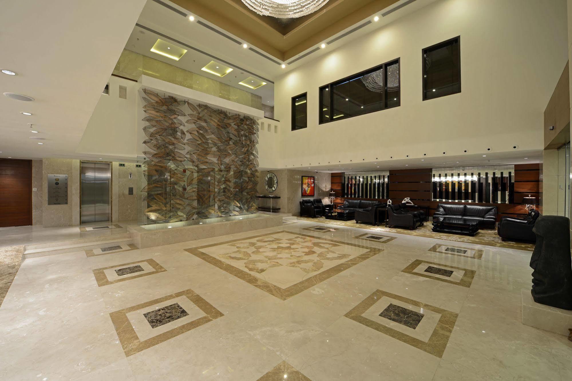 Radisson Blu Hotel 5*