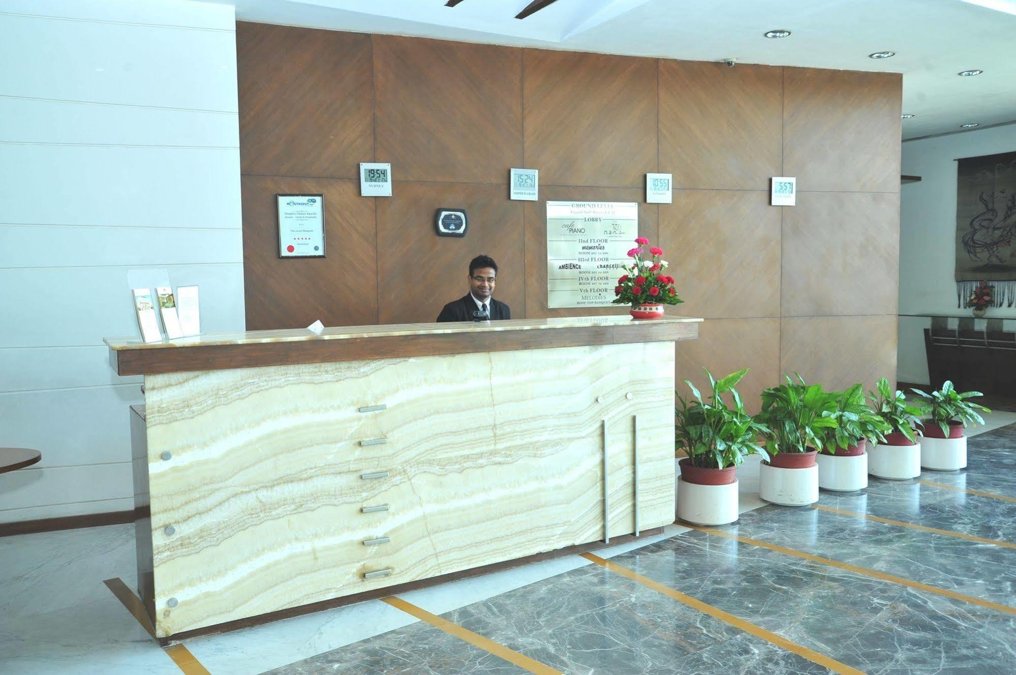 Hotel The Grand Bhagwati 4*
