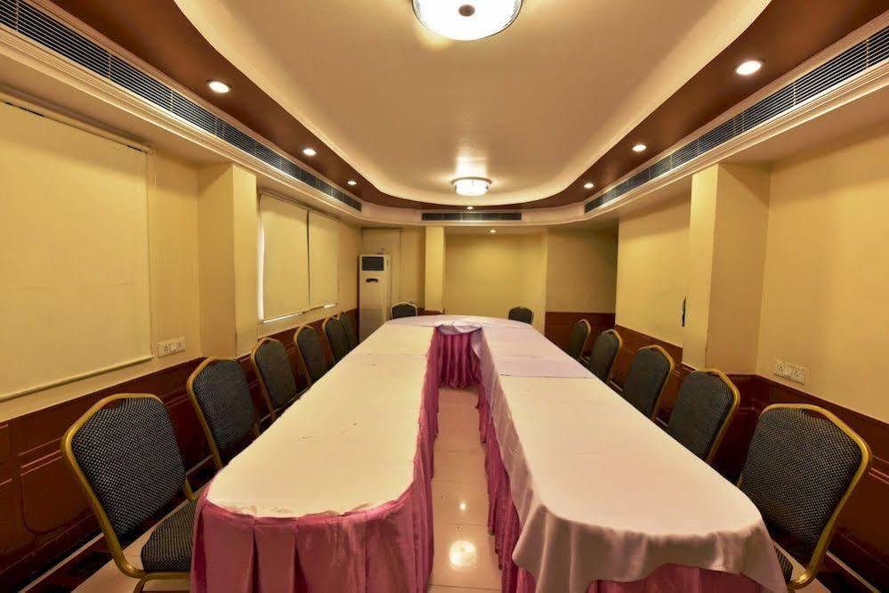 Hotel Epsilon 3*