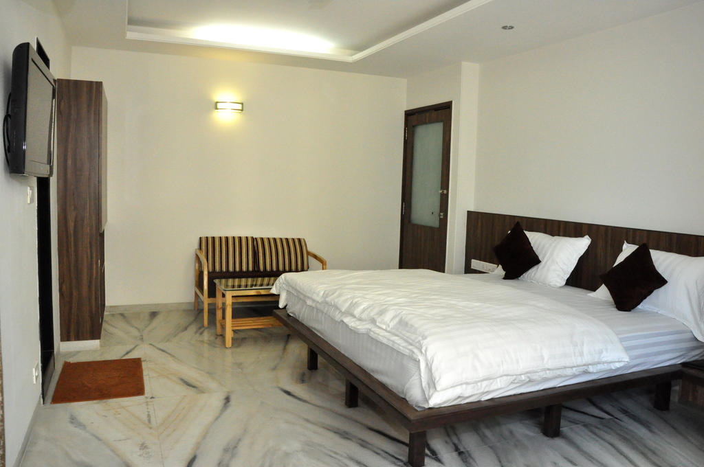 Hotel Grand Ambience Ahmedabad