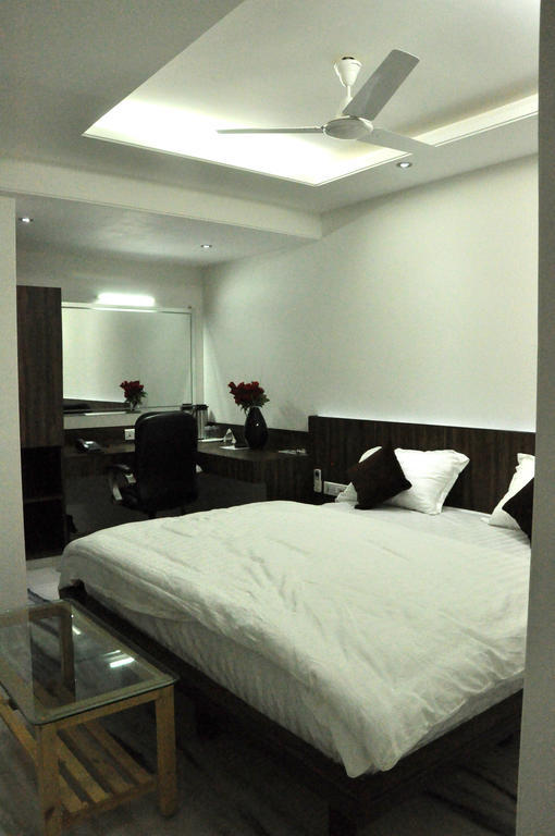 Hotel Grand Ambience