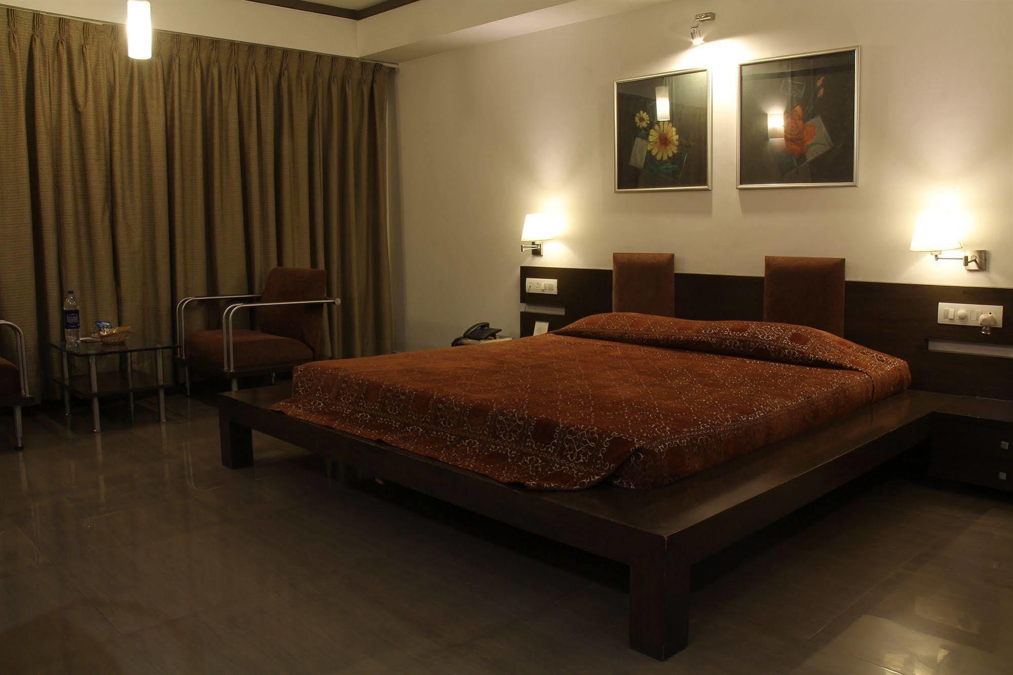 Hotel Platinum Ahmedabad