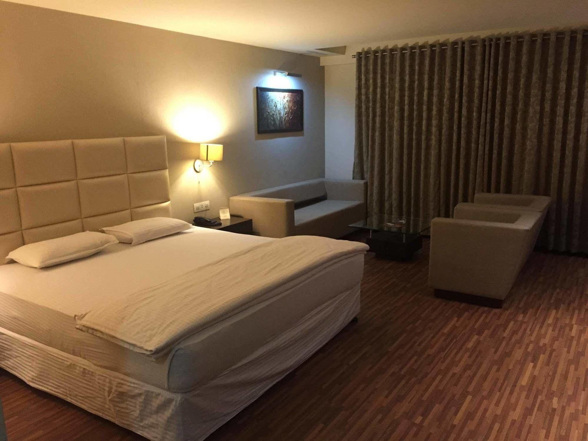 Hotel Platinum Ahmedabad