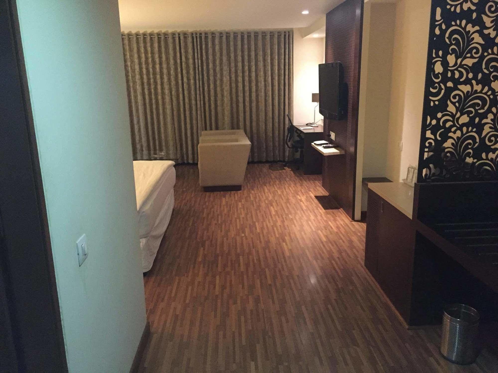 Platinum Ahmedabad