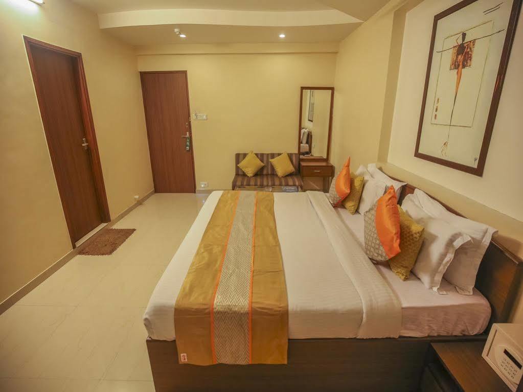 Shahi Palace Hotel 2*