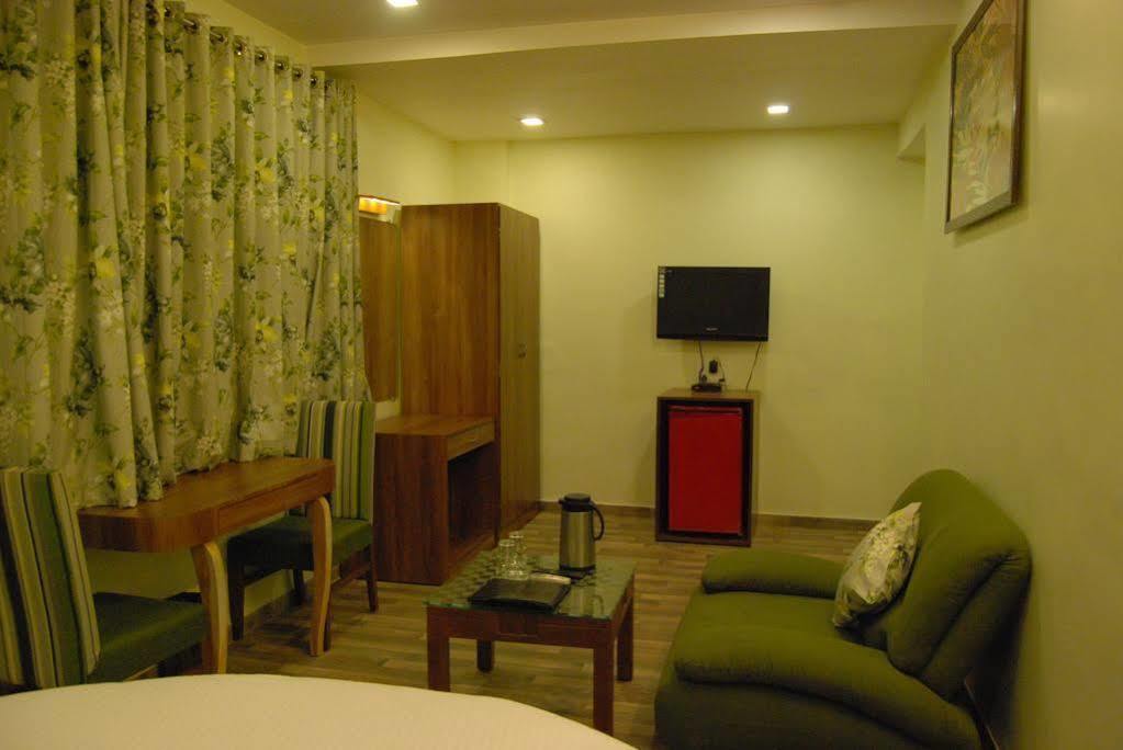 Hotel Sahaj Palace