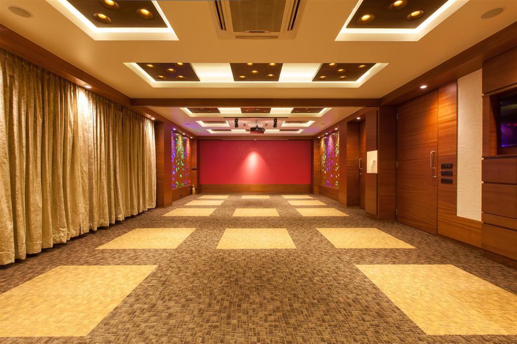 Cosmopolitan 3* Ahmedabad